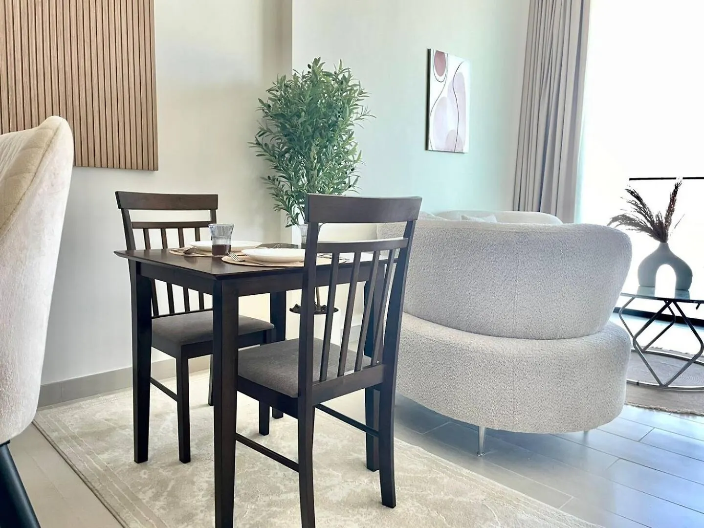 Chic & Serene 1Br In Jvc Peaceful Vibes Dubai Daire